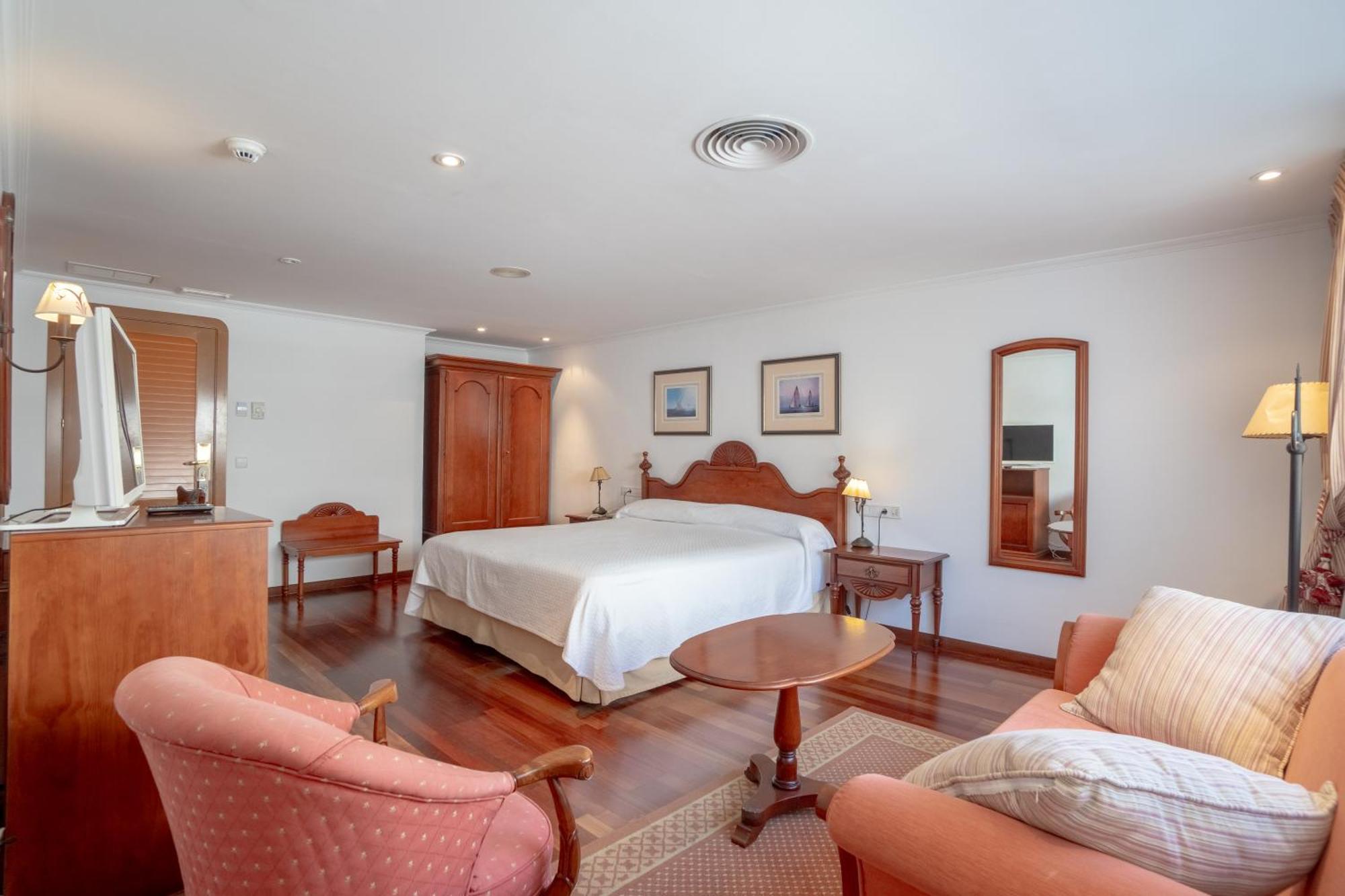Hotel Nayade Los Ángeles de San Rafael Buitenkant foto